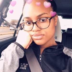 Meet your Posher, Blossom